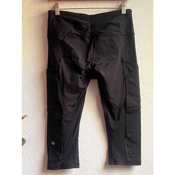 Lululemon Outrun 17" Crop Legging - Black - Size 8 - Picture 5 of 14